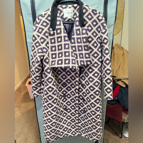 Tune & Tune Coat - Picture 1 of 2